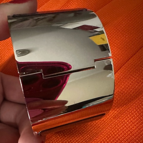 100 authentic hermes clic clac bracelate in excellent condition. - Picture 4 of 8